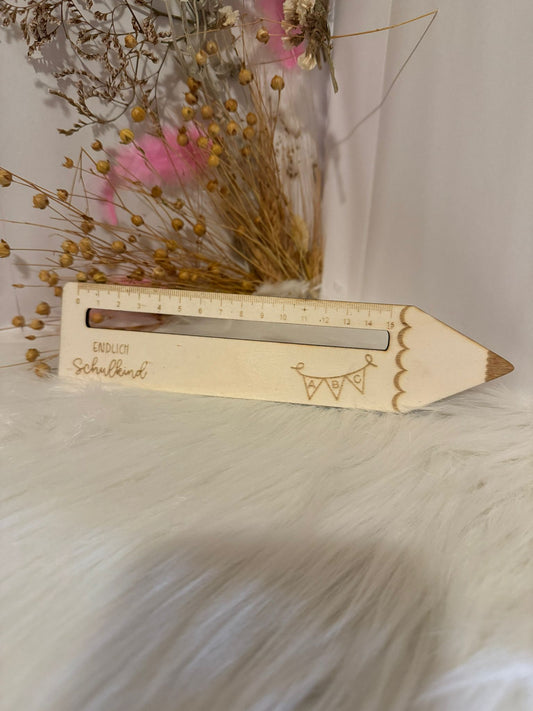 Lesehilfe mit Lineal für den Schulanfang